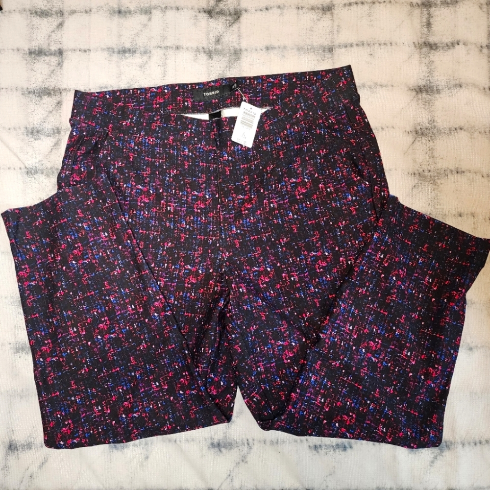 NWT - Torrid colorful pants